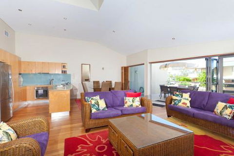 Pipis On The Beach - Hervey Bay Accommodation 3