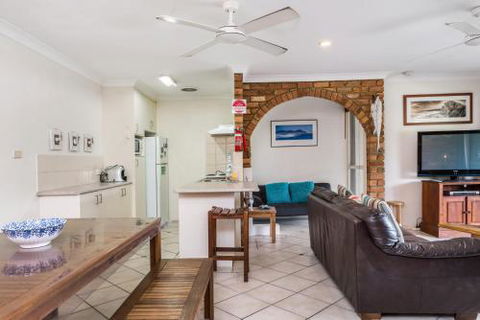 Atlantis - Hervey Bay Accommodation 6