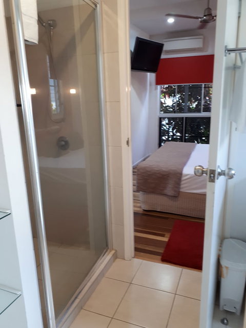 Airlie Apartments - Hervey Bay Accommodation 5