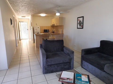Airlie Apartments - Hervey Bay Accommodation 3