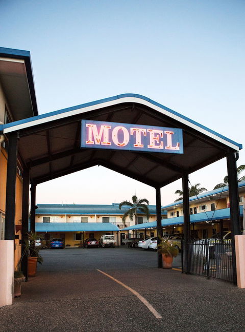 Glenmore Tavern - Hervey Bay Accommodation 2