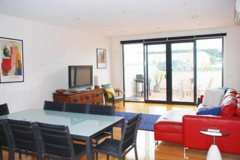 POSITION PERFECT CENTRAL INVERLOCH - Hervey Bay Accommodation 0