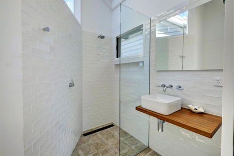 EUREKA - Tourism Hervey Bay 3