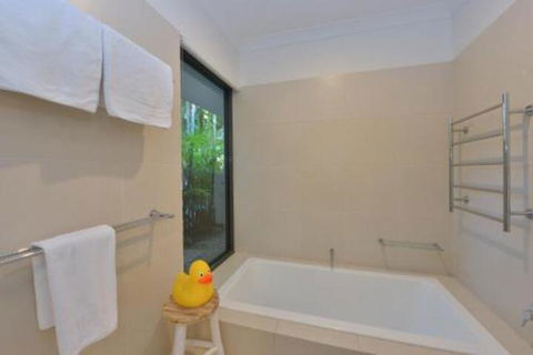 Concha Marina - Tourism Hervey Bay 6