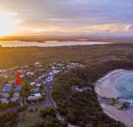 Angourie Blue 7 stroll to surfing beaches. - Tourism Hervey Bay