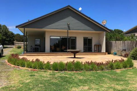 Apostle Hideaway Central Port Campbell - Hervey Bay Accommodation 0