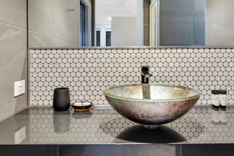 Serenity At Ravensbourne Escape - Hervey Bay Accommodation 1