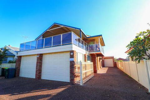 Anglers Abode - Tourism Hervey Bay 0