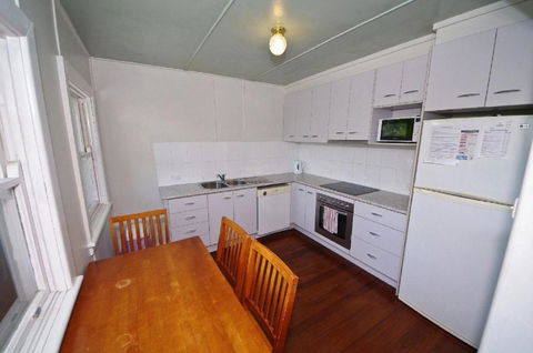 Apollo 2 9 Hodgson Street - Hervey Bay Accommodation 4