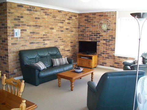 Mainsail 10 17 Owen Street - Tourism Hervey Bay 4