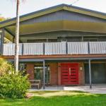 Red Door Beach House Marcoola Beach PET FRIENDLY FOXTEL WIFI 500 BOND Linen Supplied - Hervey Bay Accommodation 0