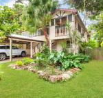 Edge Hill Holiday Home / Cairns - Hervey Bay Accommodation