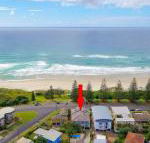 Blue Pacific 1 Across the road from Pippi Beach - Tourism Hervey Bay