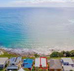 Avalon 4 right across the road from convent beach uninterrupted views - Tourism Hervey Bay