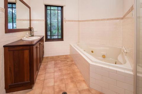Peppi Pool Delight - Hervey Bay Accommodation 1