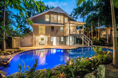 Decked Out By The Sea - Hervey Bay Accommodation 6