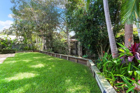 Poolside Noosa Oasis Pet Friendly - Hervey Bay Accommodation 5