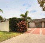 6 Petrie Ave Marcoola Pet Friendly Linen supplied - Hervey Bay Accommodation