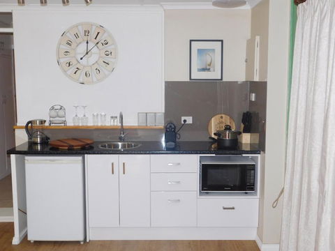 AmbleaWhile On Tamar - Tourism Hervey Bay 1