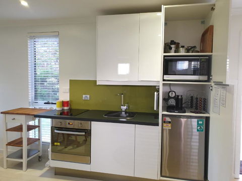 Goat Island Bungalow - Tourism Hervey Bay 5
