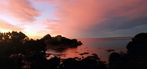 Goat Island Bungalow - Tourism Hervey Bay 3