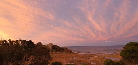 Goat Island Bungalow - Tourism Hervey Bay 4