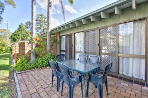 Gowrie Avenue Bay Parklands Townhouse 04 2 - Hervey Bay Accommodation 7