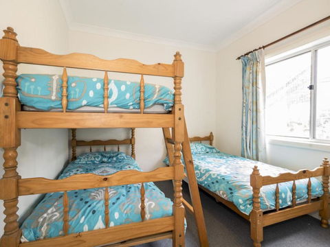 Sea Spray Apartments Unit 4 - Hervey Bay Accommodation 5