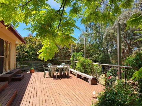 Stonewall Jindabyne - Hervey Bay Accommodation 2