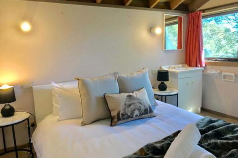 Bindi Alpine Getawayss Chalet At Tower Rd - Hervey Bay Accommodation 3
