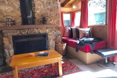 Bindi Alpine Getawayss Chalet At Tower Rd - Hervey Bay Accommodation 4