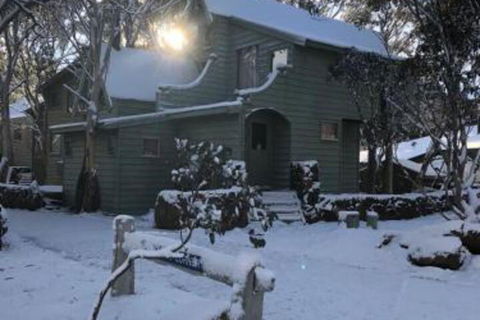 Bindi Alpine Getawayss Chalet At Tower Rd - Hervey Bay Accommodation 0