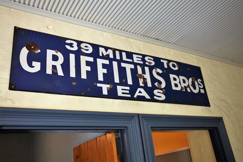 Griffiths Cottage - Tourism Hervey Bay 2