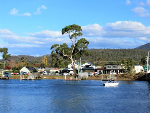 Orford Prosser Holiday Units - Tourism Hervey Bay 1