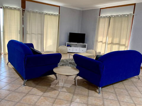 Beeâ€™s Place 3 Bedroom Home On 10 Acres Of Land With Distant Ocean Views - Hervey Bay Accommodation 6