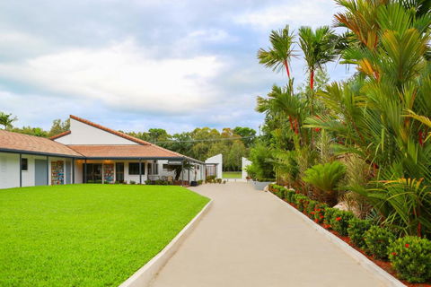 Uyoung Diving Resort - Tourism Hervey Bay 4