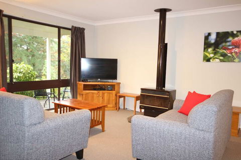 Mirambeena - Hervey Bay Accommodation 3