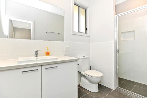 Avaya Sellicks Beachfront Getaway WiFi - Tourism Hervey Bay 1