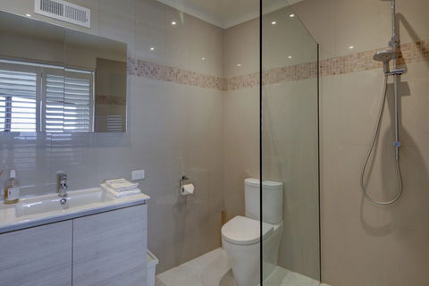 Malahide - Tourism Hervey Bay 2