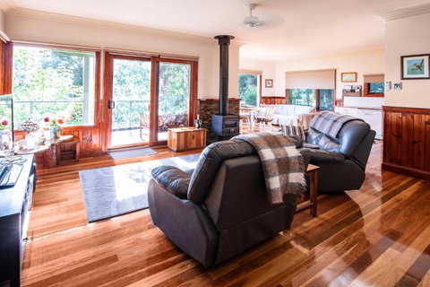 Raynella Alpaca Farmstay - Hervey Bay Accommodation 5