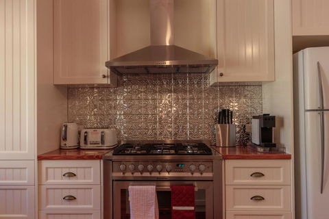 The Oaks Lilydale Accommodation - Hervey Bay Accommodation 4