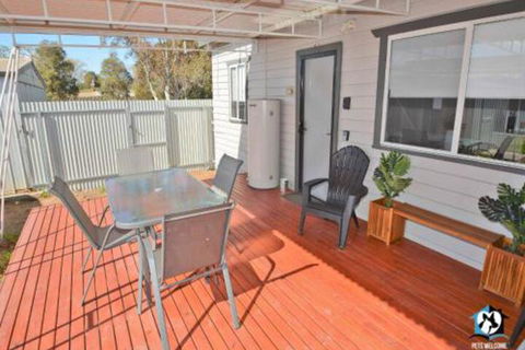 Just Renovated 2BR Cottage In Heart Of Wentworth - Tourism Hervey Bay 1