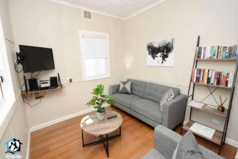 Just Renovated 2BR Cottage In Heart Of Wentworth - Tourism Hervey Bay 5