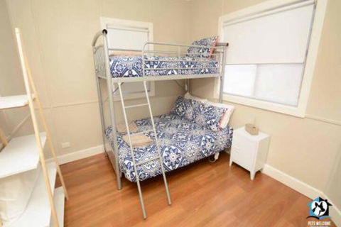 Just Renovated 2BR Cottage In Heart Of Wentworth - Tourism Hervey Bay 0