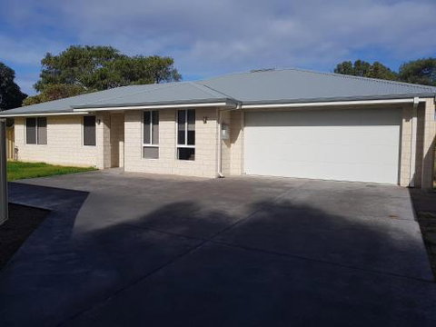 Towncrackers Guest House - Hervey Bay Accommodation 2