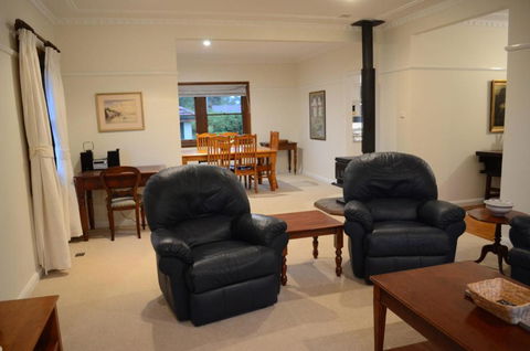 Coolamon On Marsh Armidale - Hervey Bay Accommodation 5