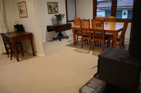 Coolamon On Marsh Armidale - Hervey Bay Accommodation 6