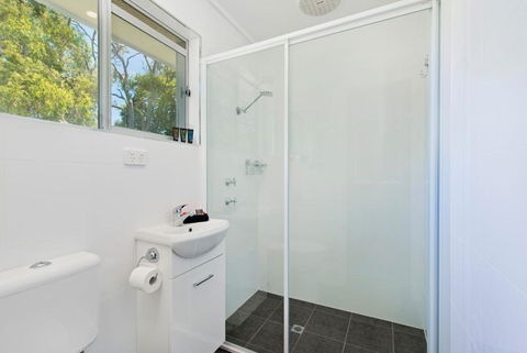 Anchor Lodge - Hervey Bay Accommodation 4