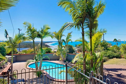 Panorama Beach House - Hervey Bay Accommodation 5