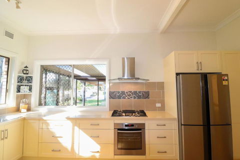 A Reflection On The Lake - Hervey Bay Accommodation 2